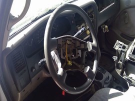 2004 TOYOTA TACOMA, WHITE, SR5 MODEL, STD CAB, 2.4L, AT, 2WD,  Z25173